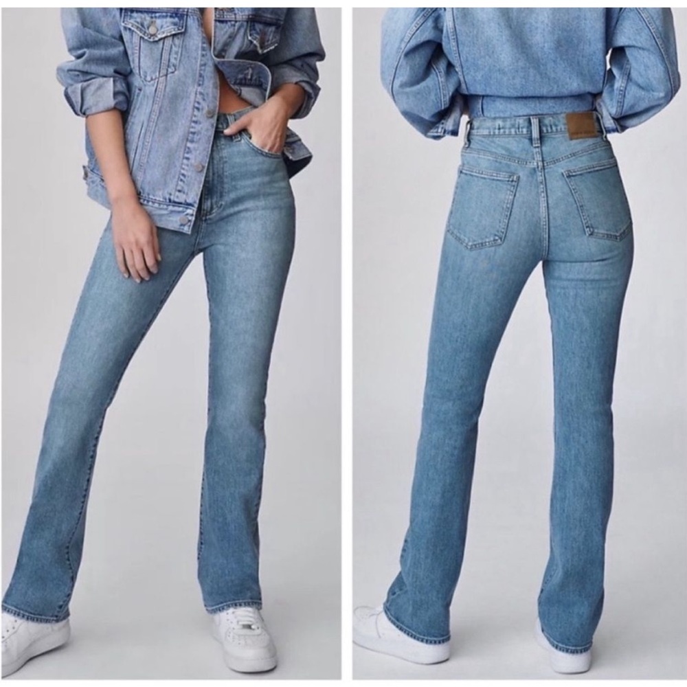 Denim Forum The Cowgirl High Rise Boot 30L
High-waisted bootcut jeans size 25